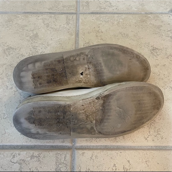 Common Projects Men’s White Sneakers - Picture 5 of 6